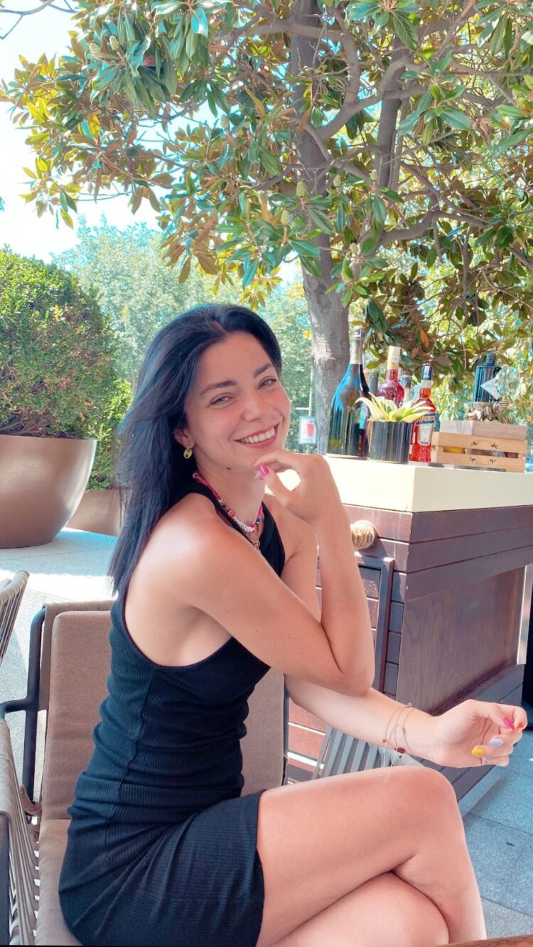 merve bolugur feet 1