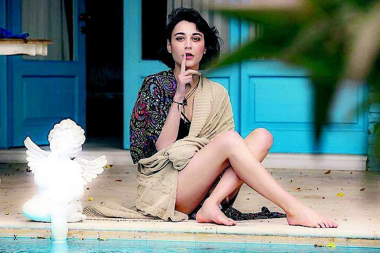 merve cagiran feet 6