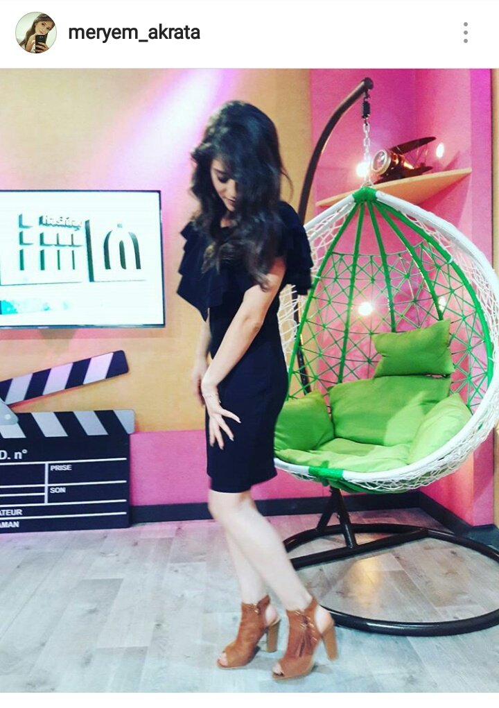 meryem akrata feet 4