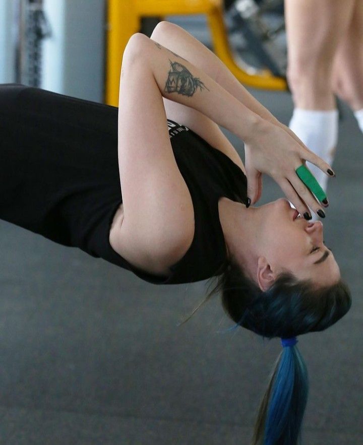 meryem birsoz feet 5