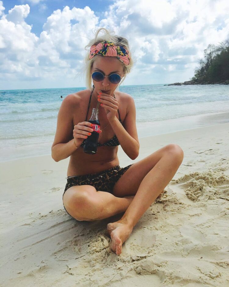 mette lindberg feet 2