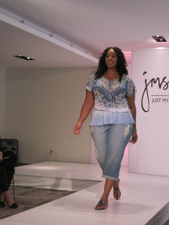 mia amber davis feet 3