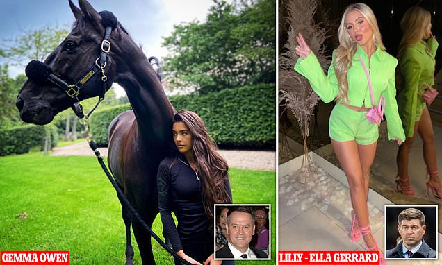 mia carragher feet 3