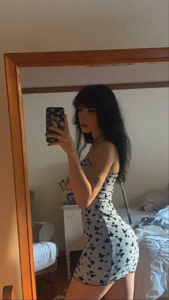 mia rodriguez feet 4