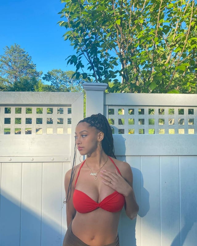 mia rose morgan feet 3