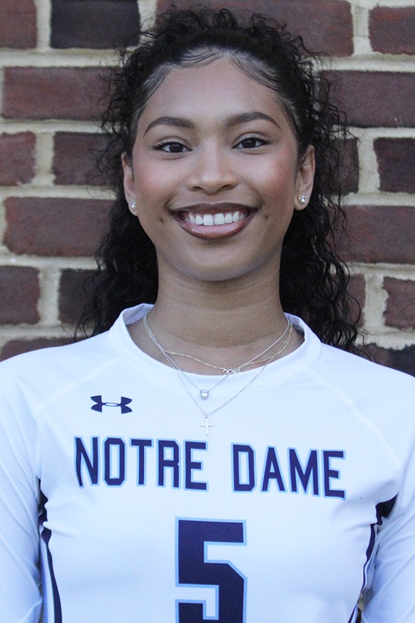 miasia ferrer feet 5