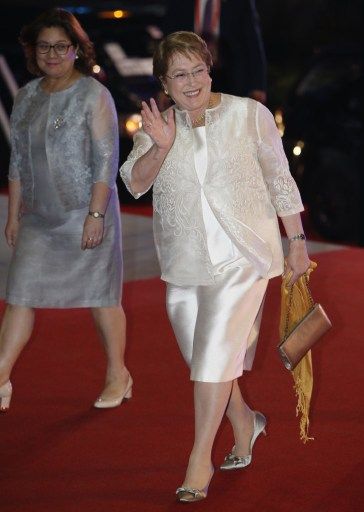 michele bachelet feet 2
