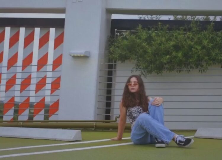 michele leigh feet 2