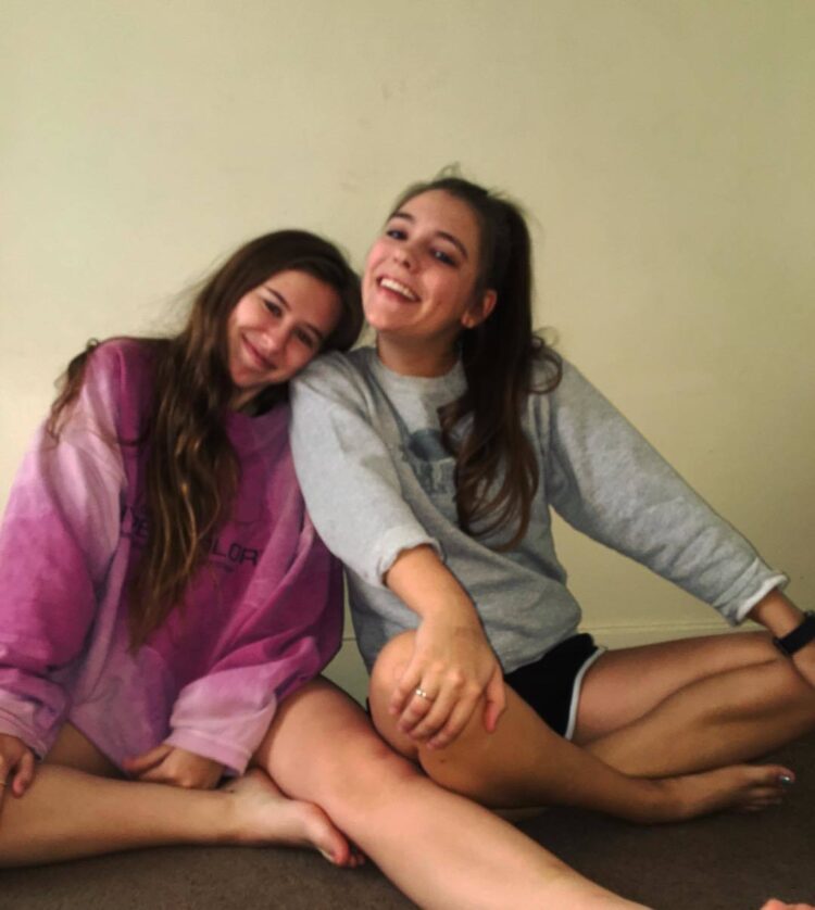 michelle arendas feet 5