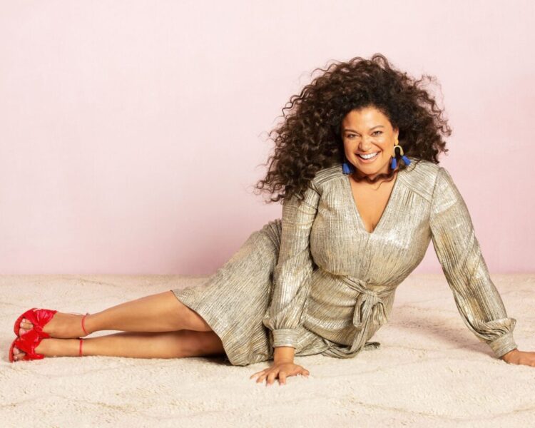 michelle buteau feet 5