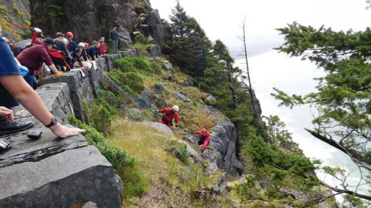 michelle cliff feet 6