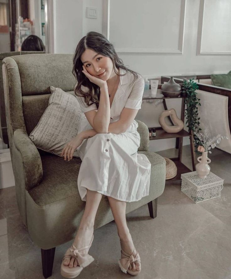 michelle hendra feet 3