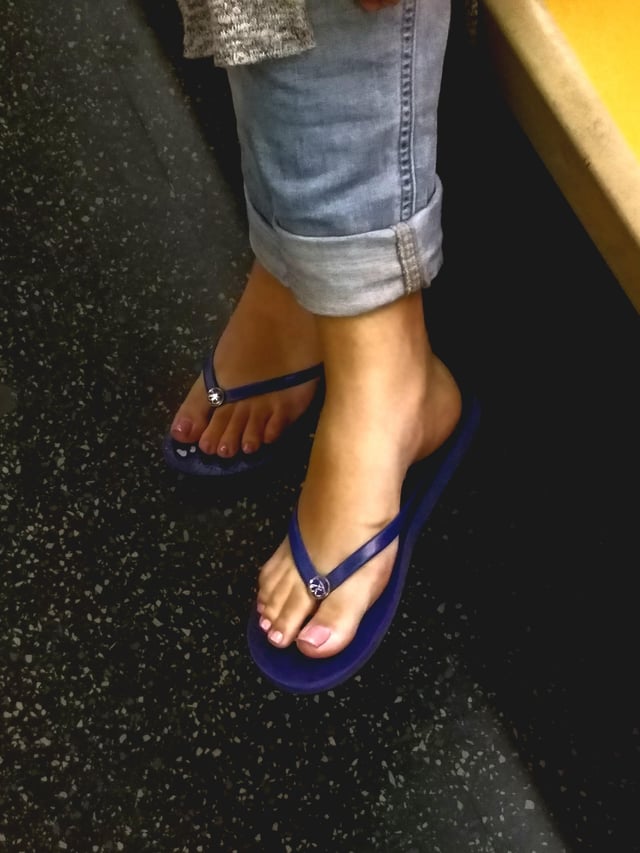 michelle john feet 5