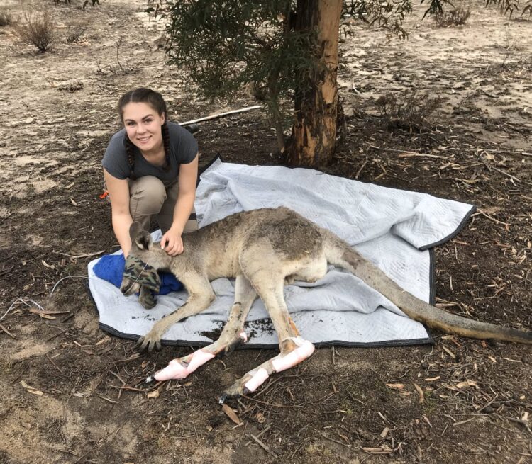 michelle oakley feet 6