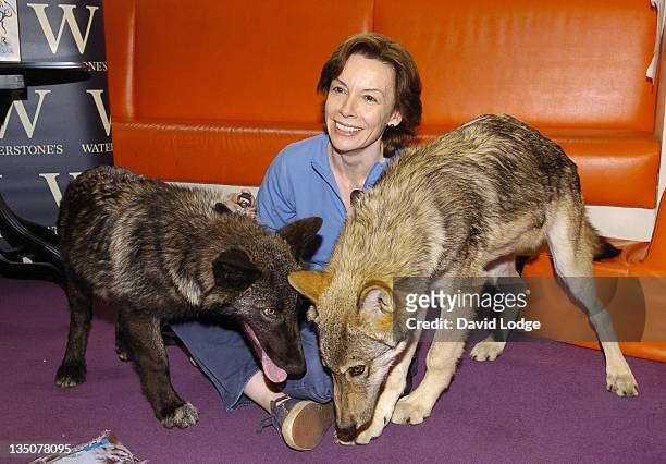 michelle paver feet 3