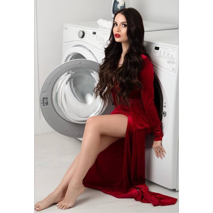 michelle posada feet 5