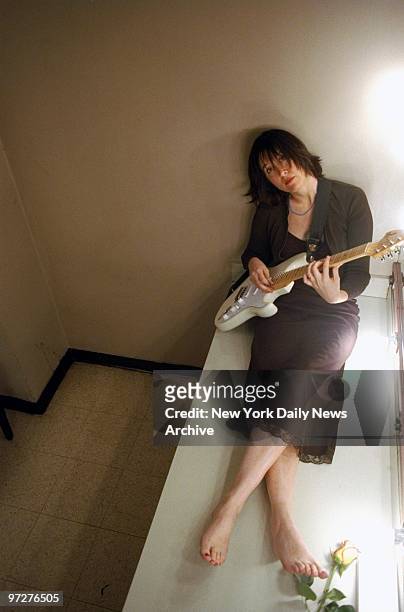 michelle shocked feet 1