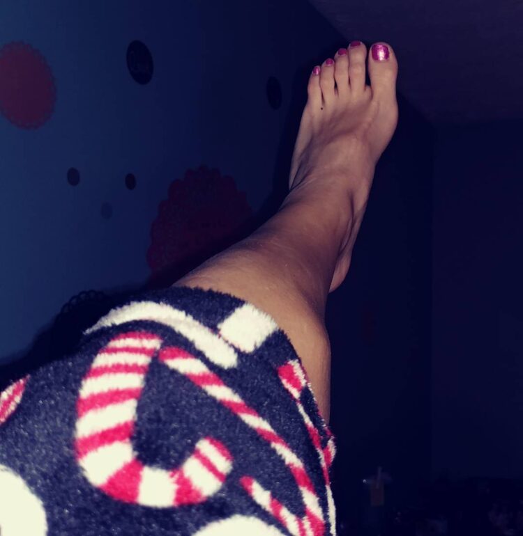 michelle warnky feet