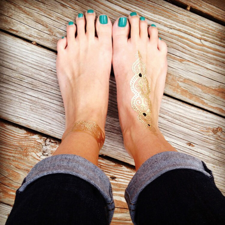 michelle wolf feet 6 scaled