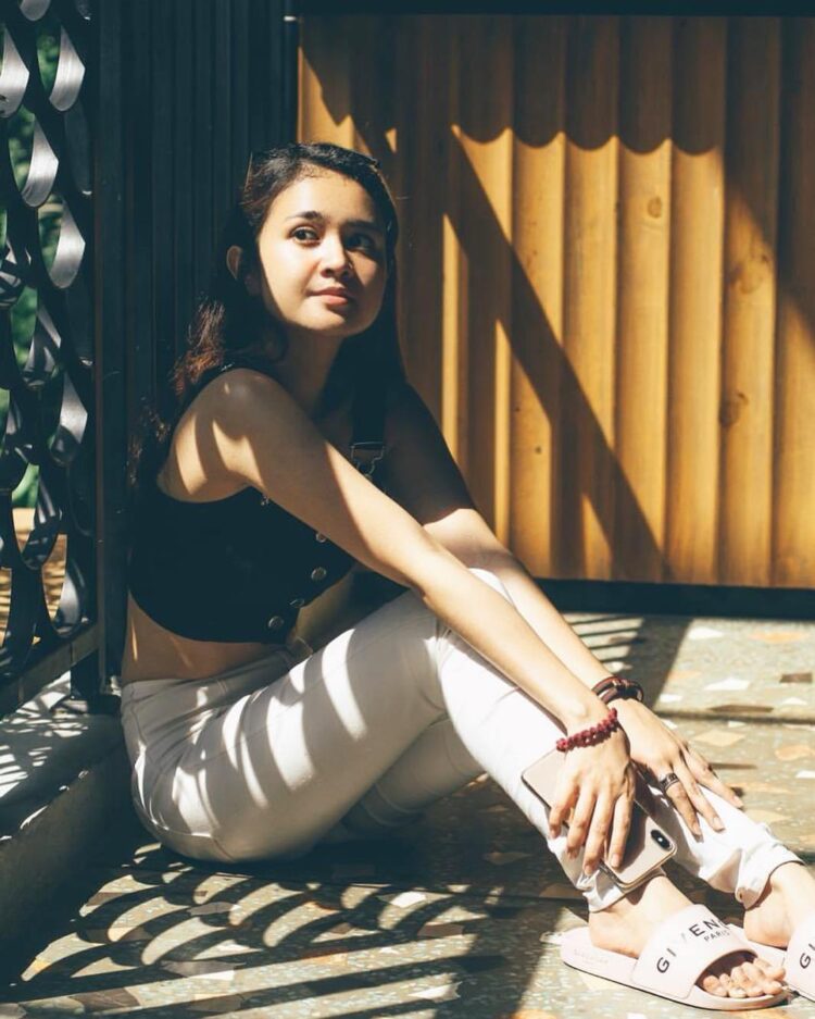 michelle ziudith feet 1