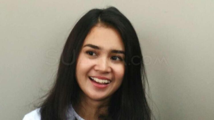 michelle ziudith feet 6