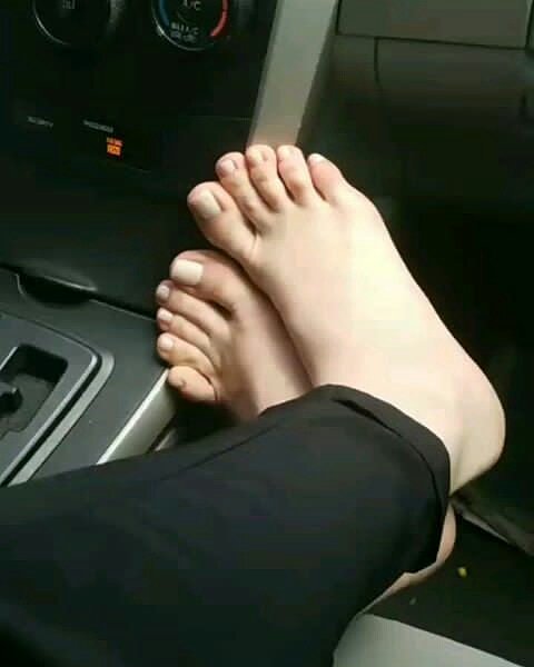 michi marin feet