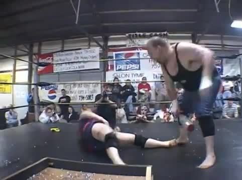 mickie knuckles feet 3