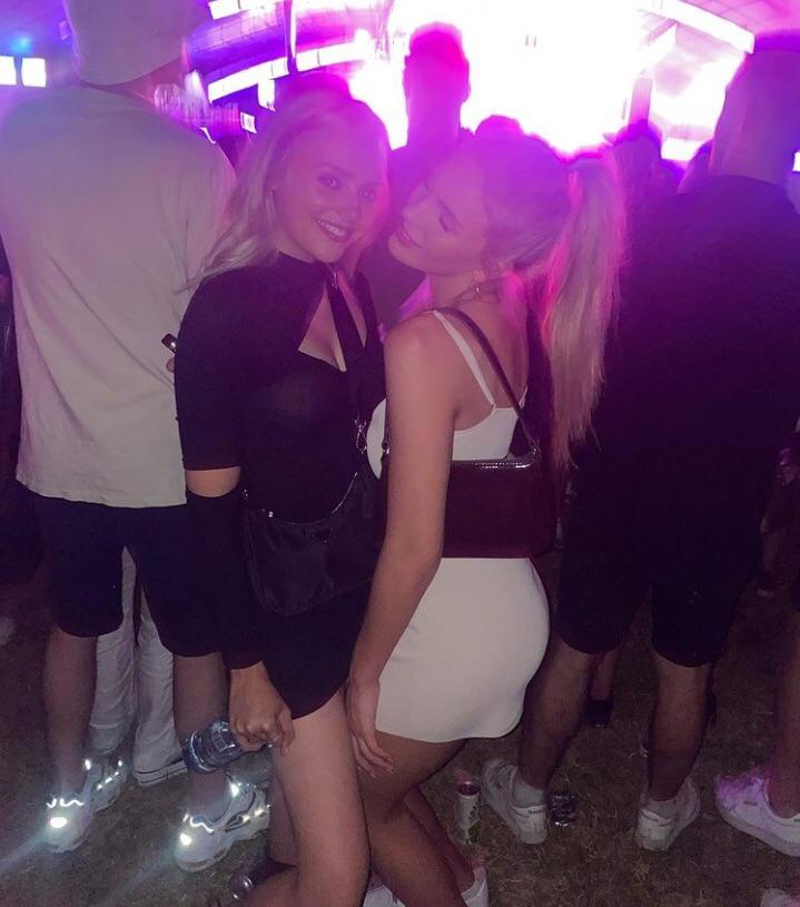 mieke billing smith feet 6