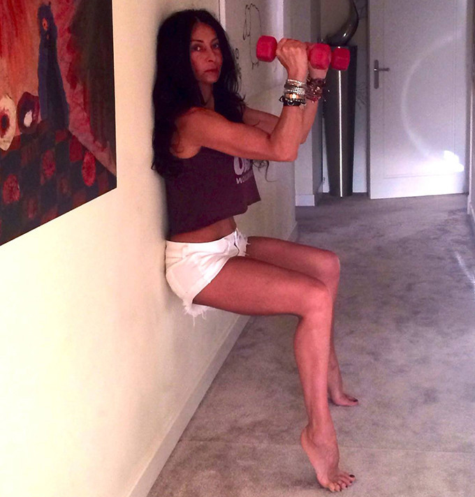 mihaela radulescu schwartzenberg feet