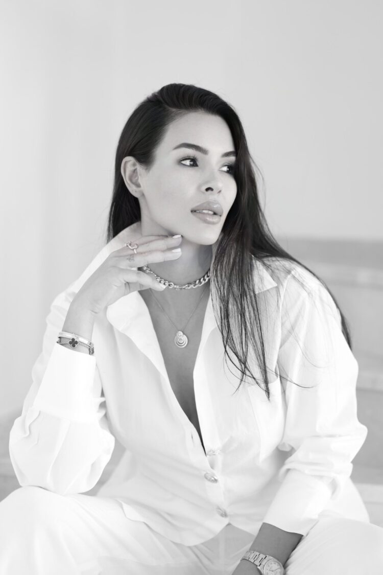 mihriban akgul feet 4