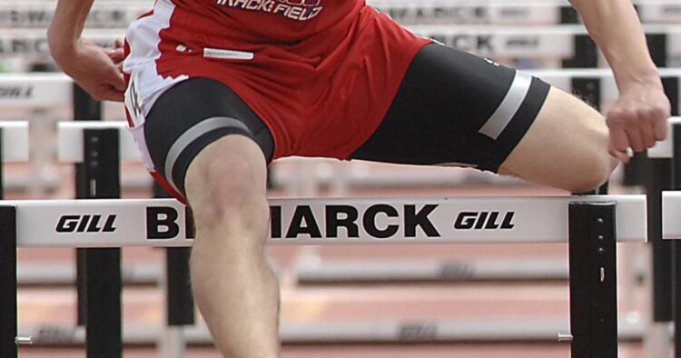 mikaela enget feet 5