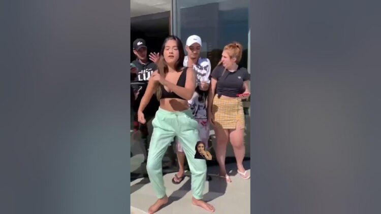 mikaelly campos feet 1