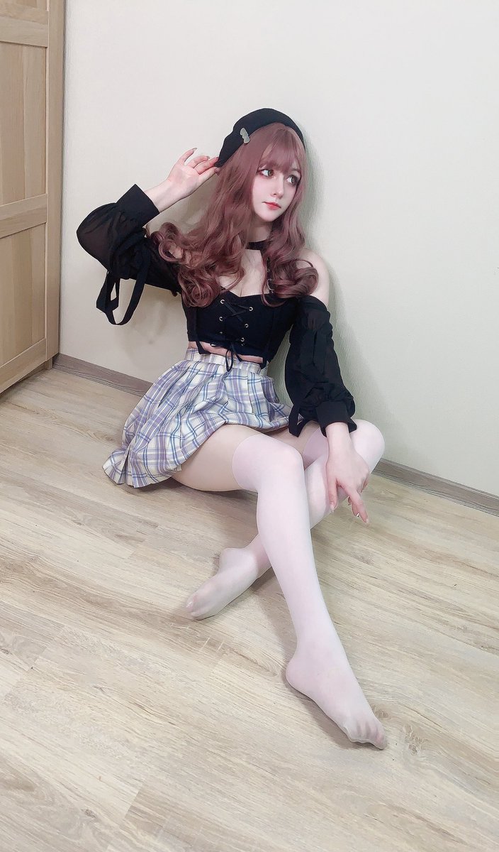 mikan mandarin feet 3