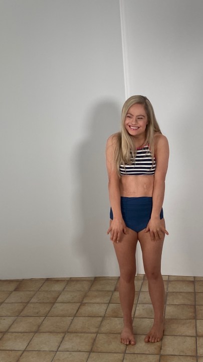 mikayla holmgren feet 4