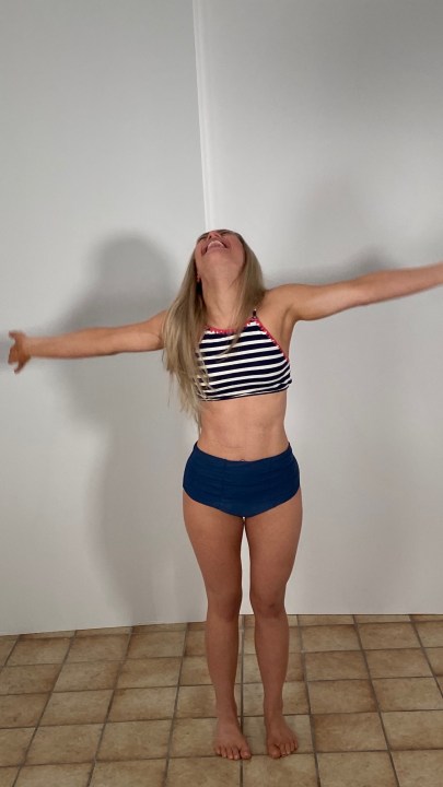 mikayla holmgren feet 6