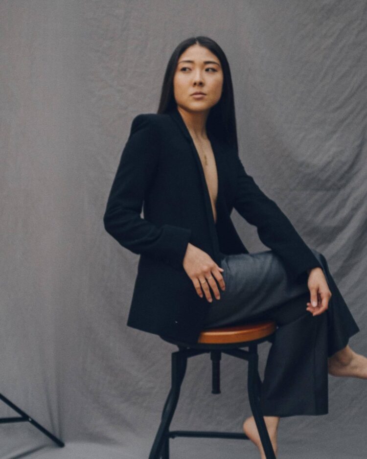 miki ishikawa feet 1