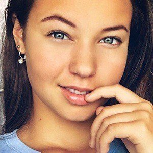 mila hockeychick feet 1