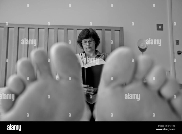 milan houghton feet 1