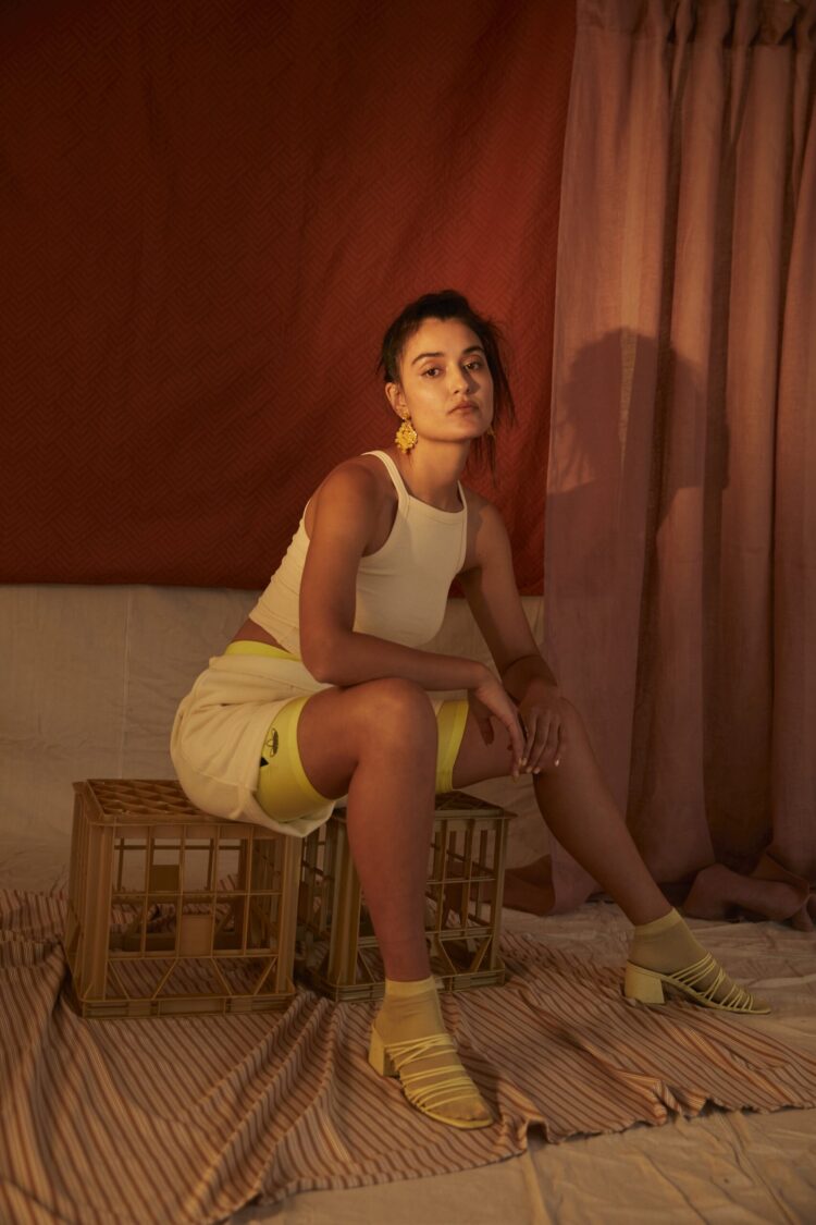 milan smith feet 6 scaled