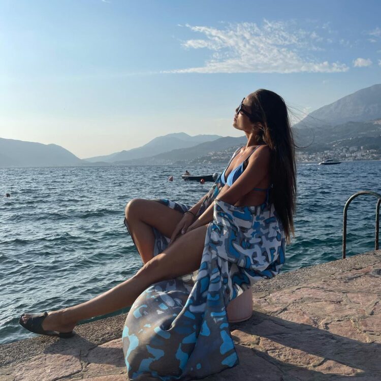 milena ceranic feet 3