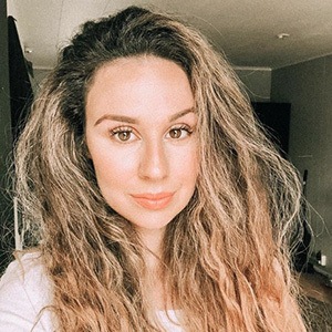 milena myboxofbeauty feet