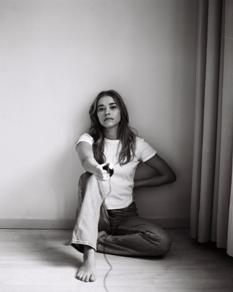 milena tscharntke feet 1