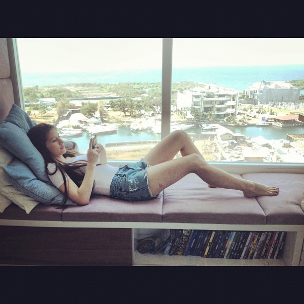 millane fernandez feet 4