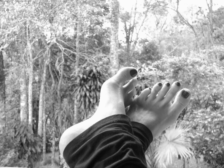 millena white feet 1