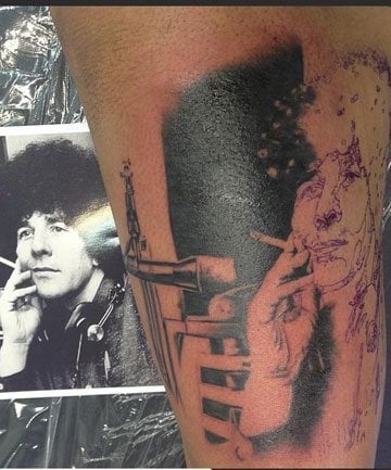 millie elder holmes feet 2