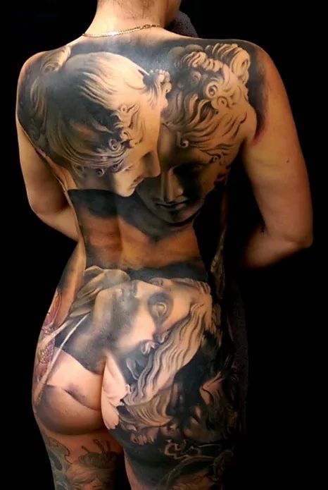 millie elder holmes feet