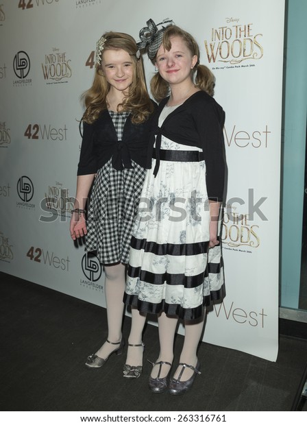 milly shapiro feet 6