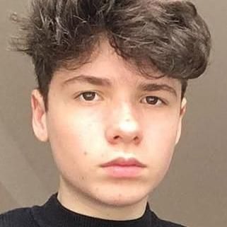 milo campanale feet 3