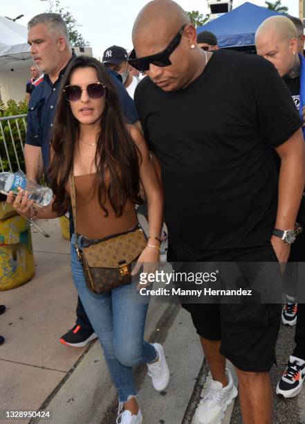 mily aleman portales feet 1