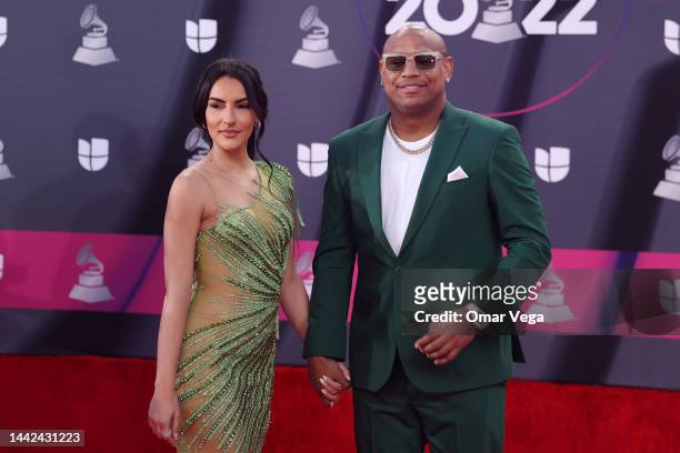 mily aleman portales feet 3